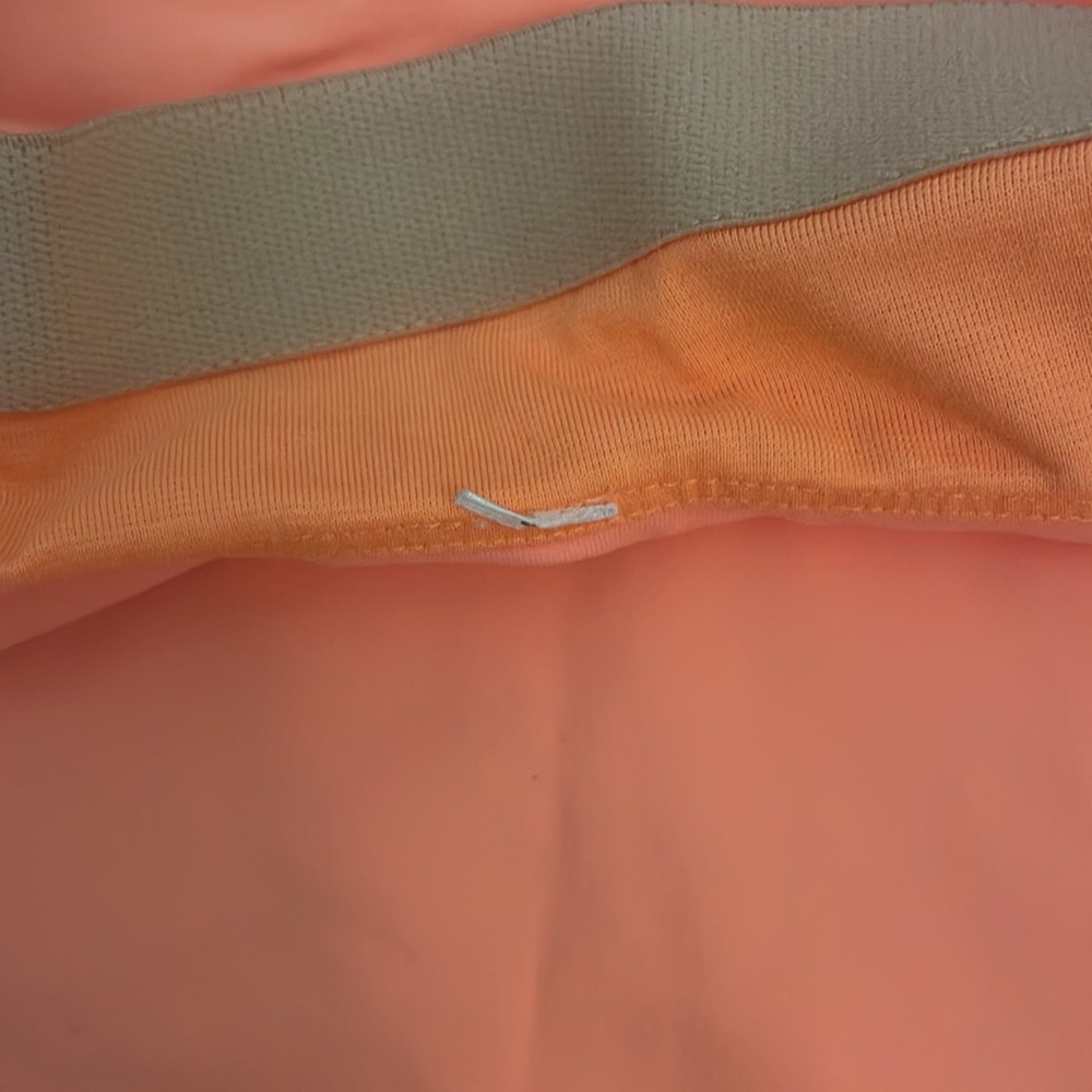 Lululemon top - Picture 5 of 7